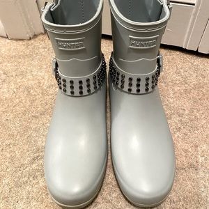 Hunter mint green rain boots